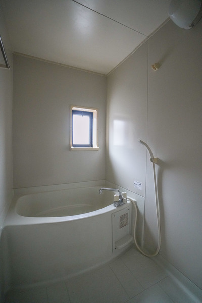 バス・シャワールーム　同じ建物の別のお部屋