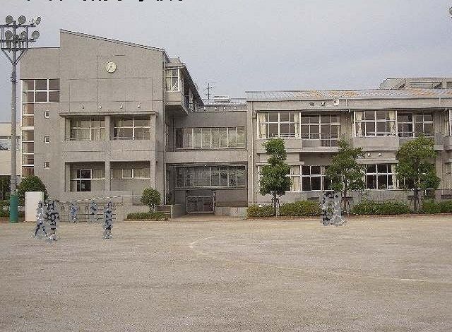 小学校　大井川南小学校（小学校）まで1900m