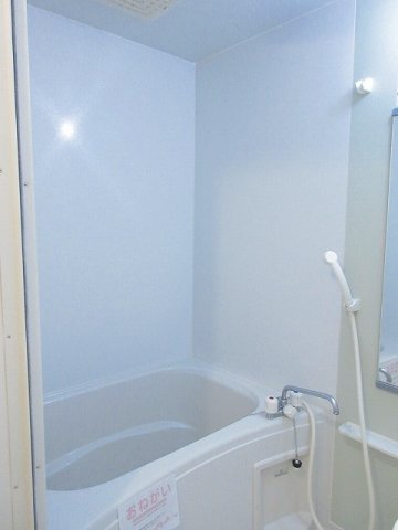 バス・シャワールーム　きれいなお風呂です♪