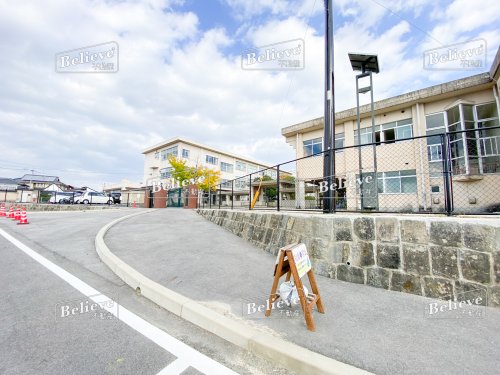 小学校　上峰小学校（小学校）まで2178m