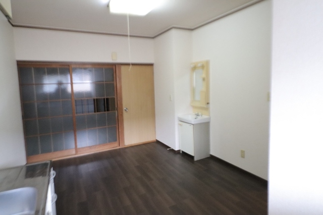 居室・リビング　ＤＫ　約８帖