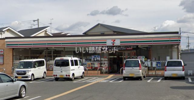 コンビニ　セブンイレブン堺深井東町店（コンビニ）まで340m