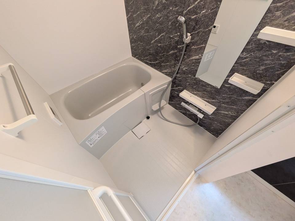 バス・シャワールーム　浴室