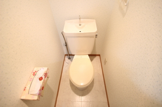 トイレ　他部屋の写真を使用しております。