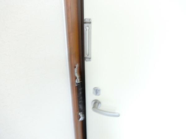 セキュリティ　チェーン付！