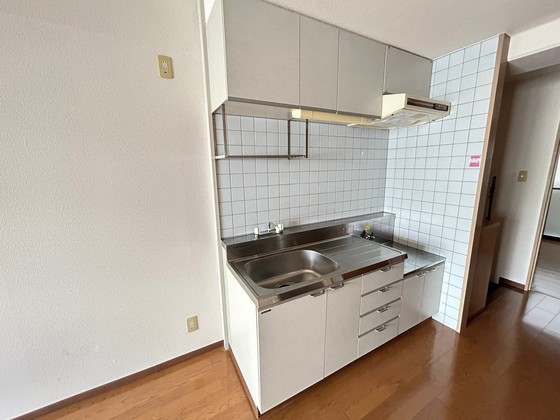 キッチン　※別部屋の写真です