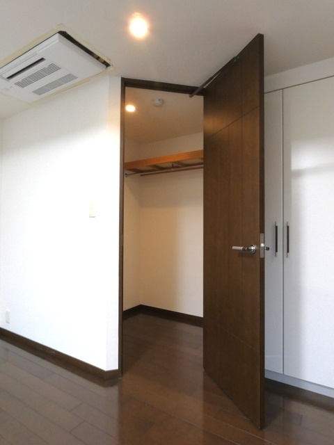 収納　※同じ間取り別号室参考写真 　現状優先