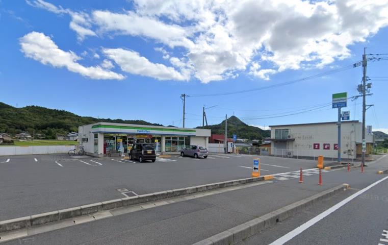 コンビニ　ファミリーマート 玉野迫間店（コンビニ）まで848m