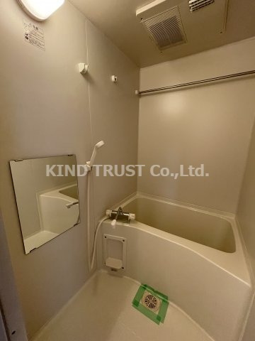 バス・シャワールーム　お風呂で日々の疲れを落としましょう