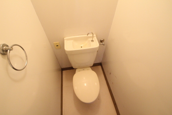 トイレ　※別部屋の写真です