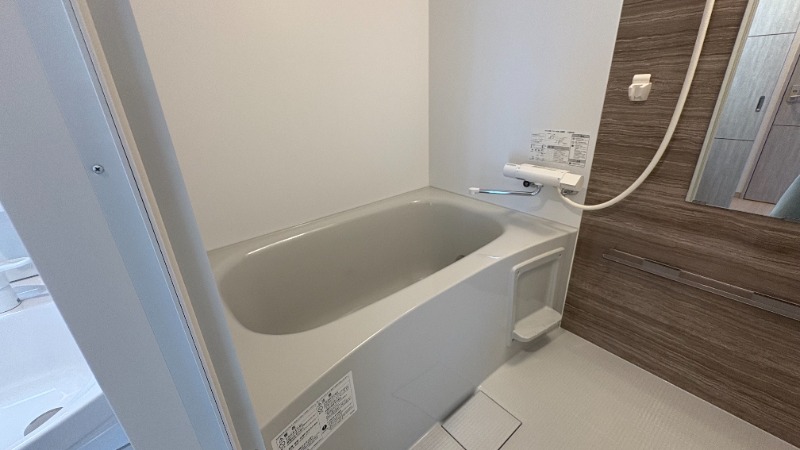 バス・シャワールーム　バスルーム