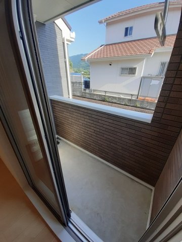 バルコニー　陽当たり良好なバルコニーです♪