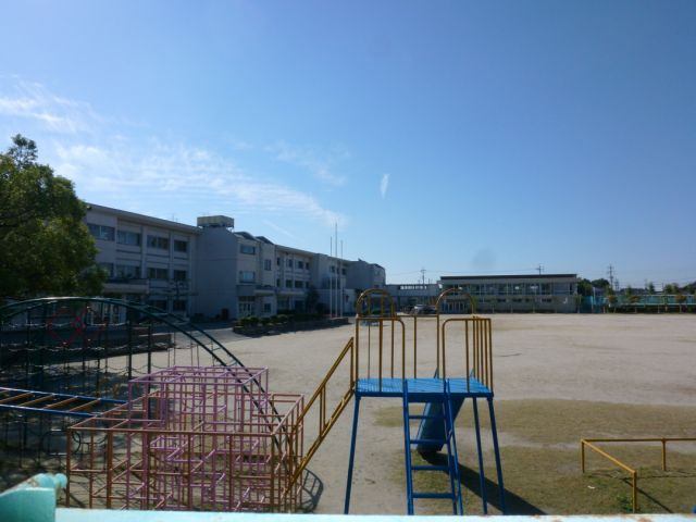 小学校　岩倉市立五条川小学校（小学校）まで866m