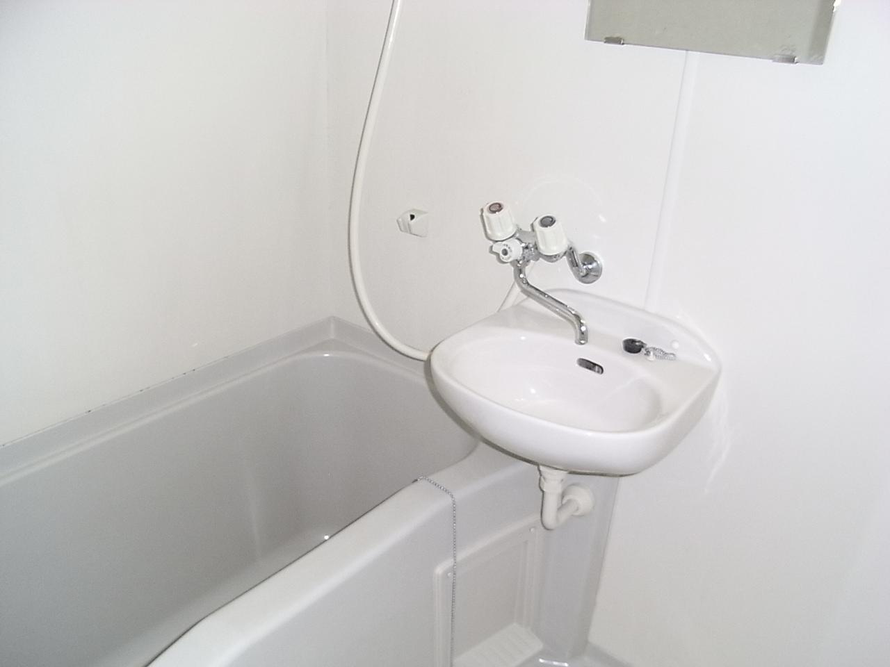 バス・シャワールーム　バストイレ別★