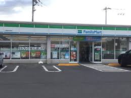 コンビニ　ファミリーマート 丸亀垂水町店（コンビニ）まで2002m