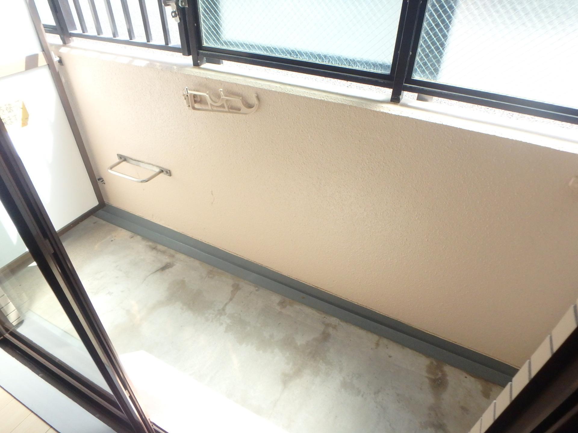 バルコニー　物干し竿が設置出来るベランダです