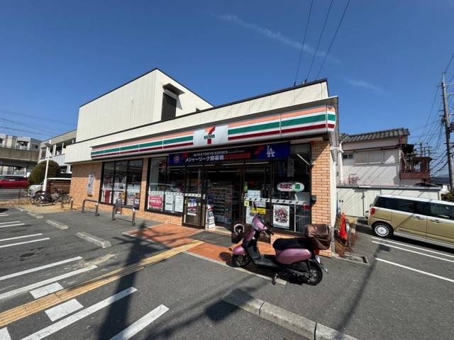 コンビニ　セブンイレブン（コンビニ）まで2346m