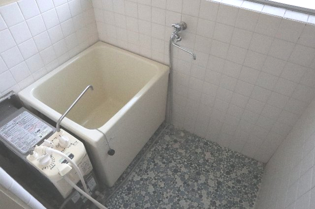 バス・シャワールーム　きれいなお風呂です