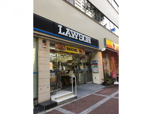 コンビニ　ローソン鶴野町店（コンビニ）まで296m