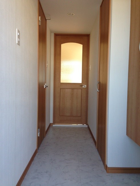 玄関　イメージ【402号室写真】