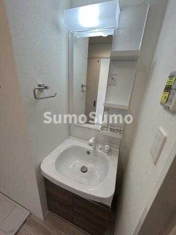 洗面設備　コンパクトで使いやすい洗面所