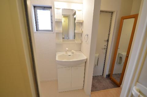 洗面設備　洗髪洗面化粧台