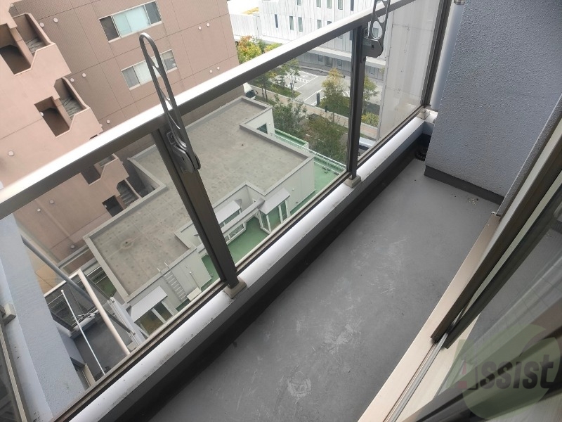 バルコニー　バルコニーです。洗濯物を干したり一息ついたりできますね！
