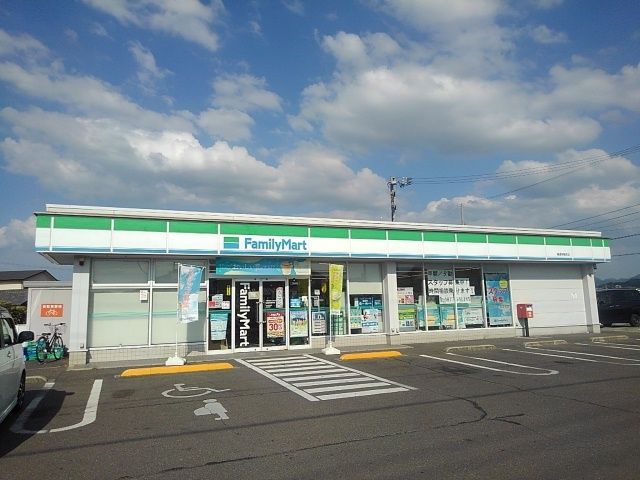 コンビニ　ファミリーマート善通寺稲木店（コンビニ）まで200m