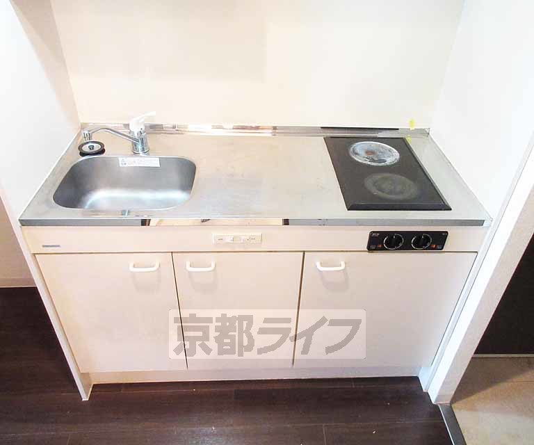 キッチン　作業場広めです！