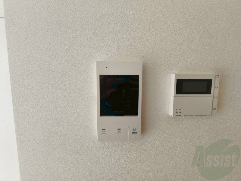 セキュリティ　ＴＶモニター付インターホンです。来客者の顔が見えるので安心！