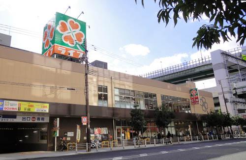 スーパー　ライフ阿波座駅前店（スーパー）まで529m