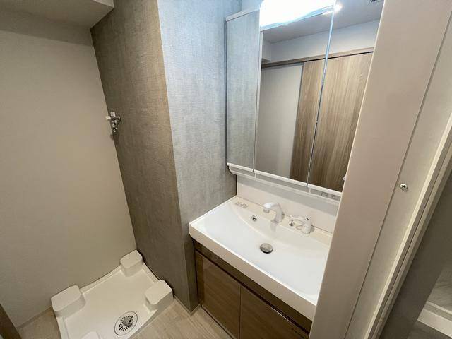 洗面設備　独立洗面台です。