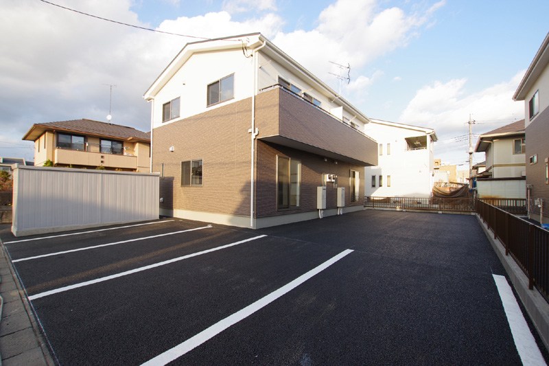 駐車場　敷地内駐車場