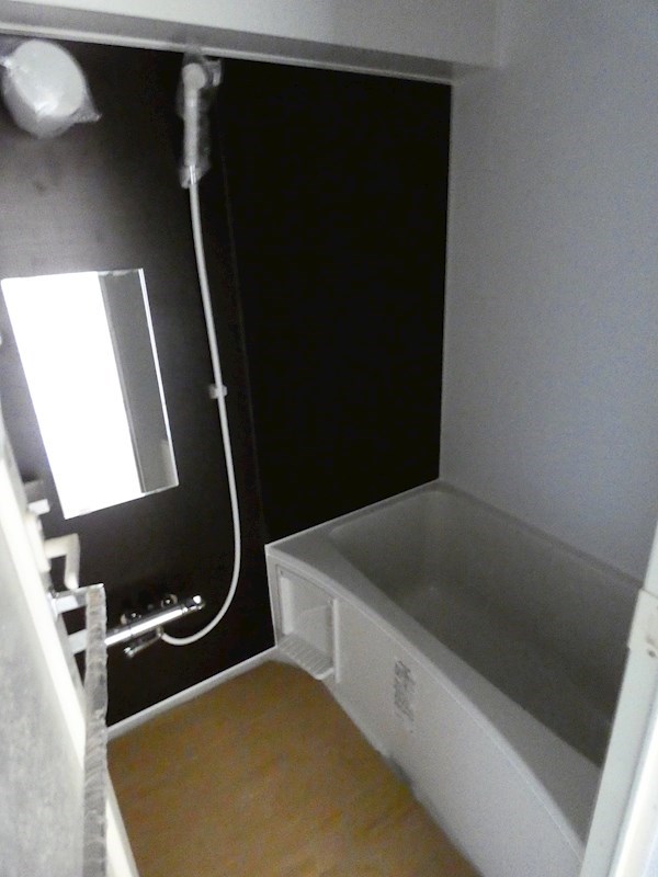 バス・シャワールーム　別号室写真使用