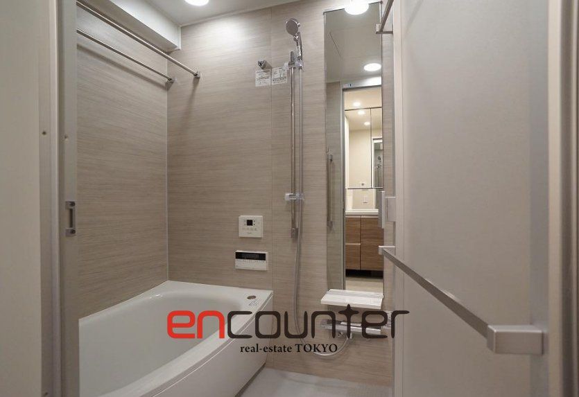 バス・シャワールーム　※同マンション別室参考写真