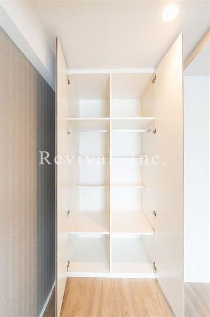 収納　奥行豊富な収納がございます