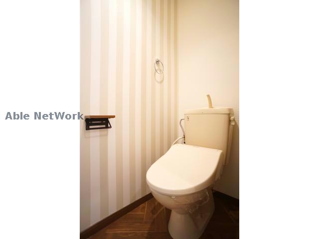 トイレ　温水洗浄便座付き