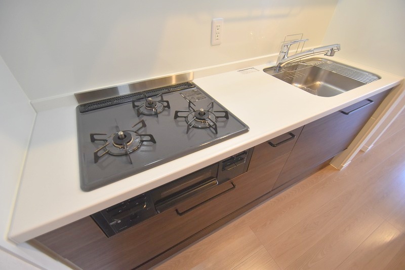 キッチン　アーバンA・K（2023年築）3口システムキッチン