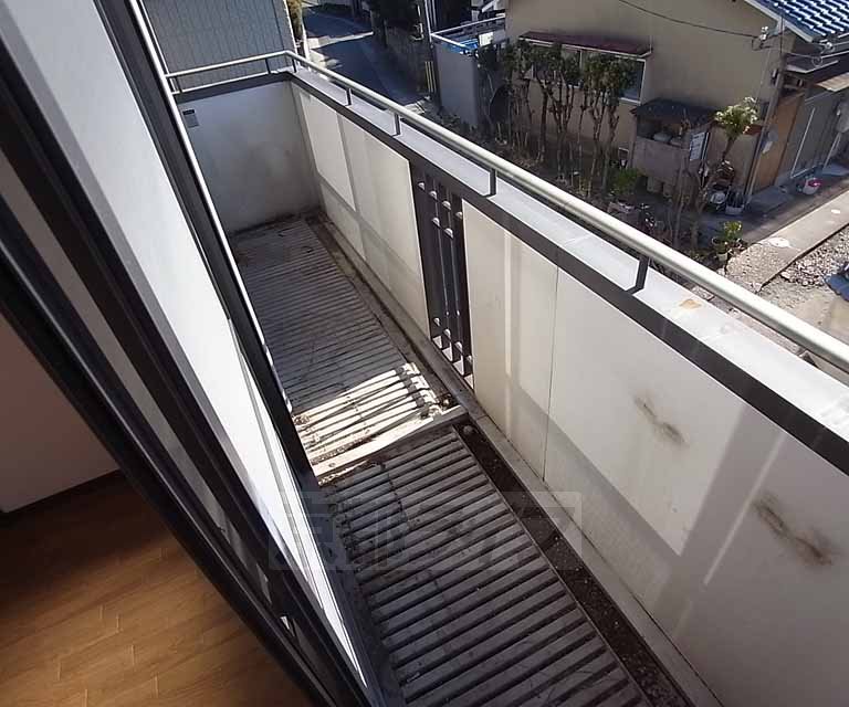 バルコニー　南向きのバルコニーです。