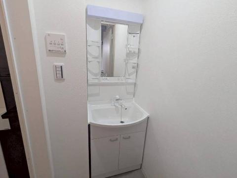 洗面設備　洗髪洗面化粧台