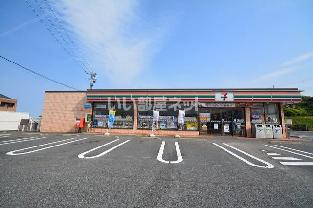 コンビニ　セブンイレブン　苅田与原店（コンビニ）まで901m