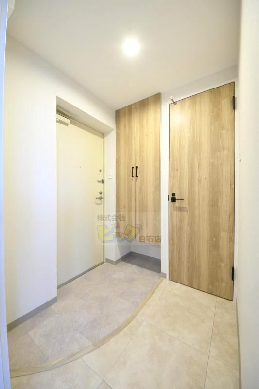 玄関　広々とした玄関です♪