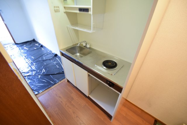 キッチン　電気コンロ付き