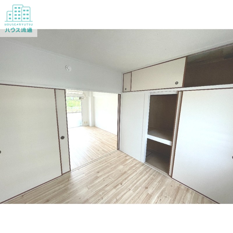 居室・リビング　※別号室写真となります。