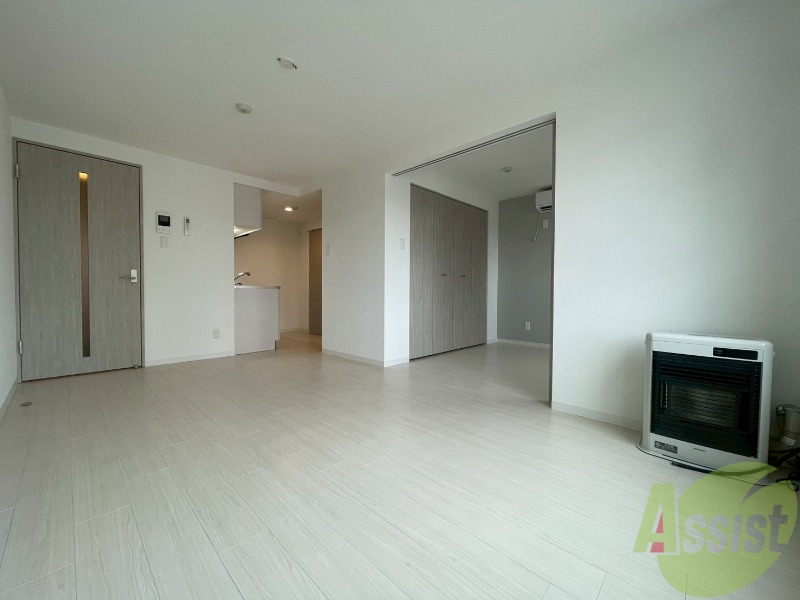 居室・リビング　広々としたリビングですね。使い勝手がよさそうですね！