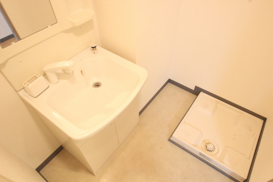 洗面設備　※別部屋の写真です
