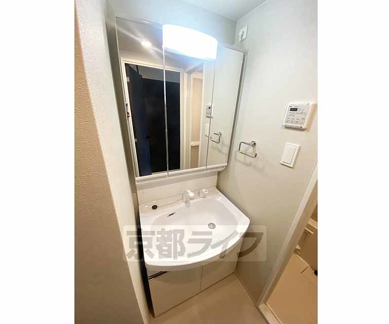 洗面設備　独立洗面台