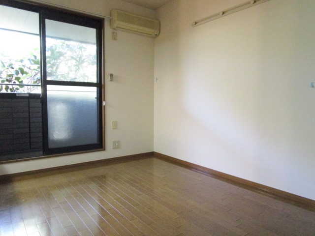 居室・リビング　別室参考写真