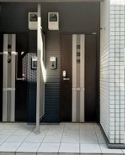 エントランス　ゆとりのあるエントランスです