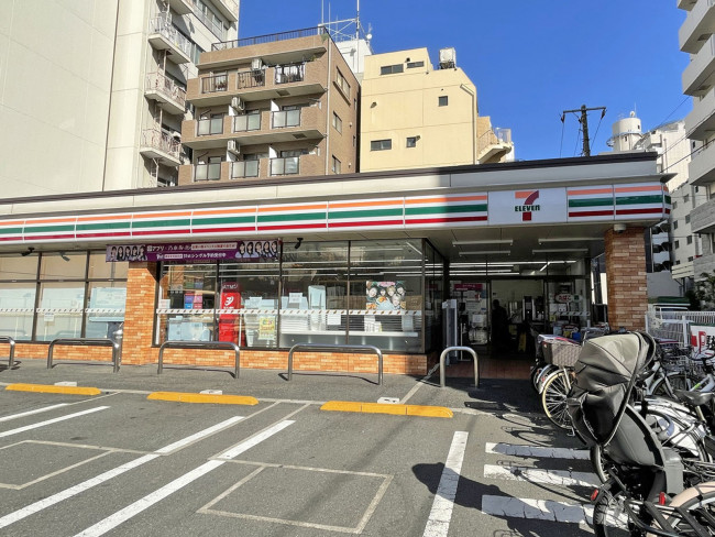 コンビニ　セブンイレブン横浜不老町1丁目店（コンビニ）まで254m